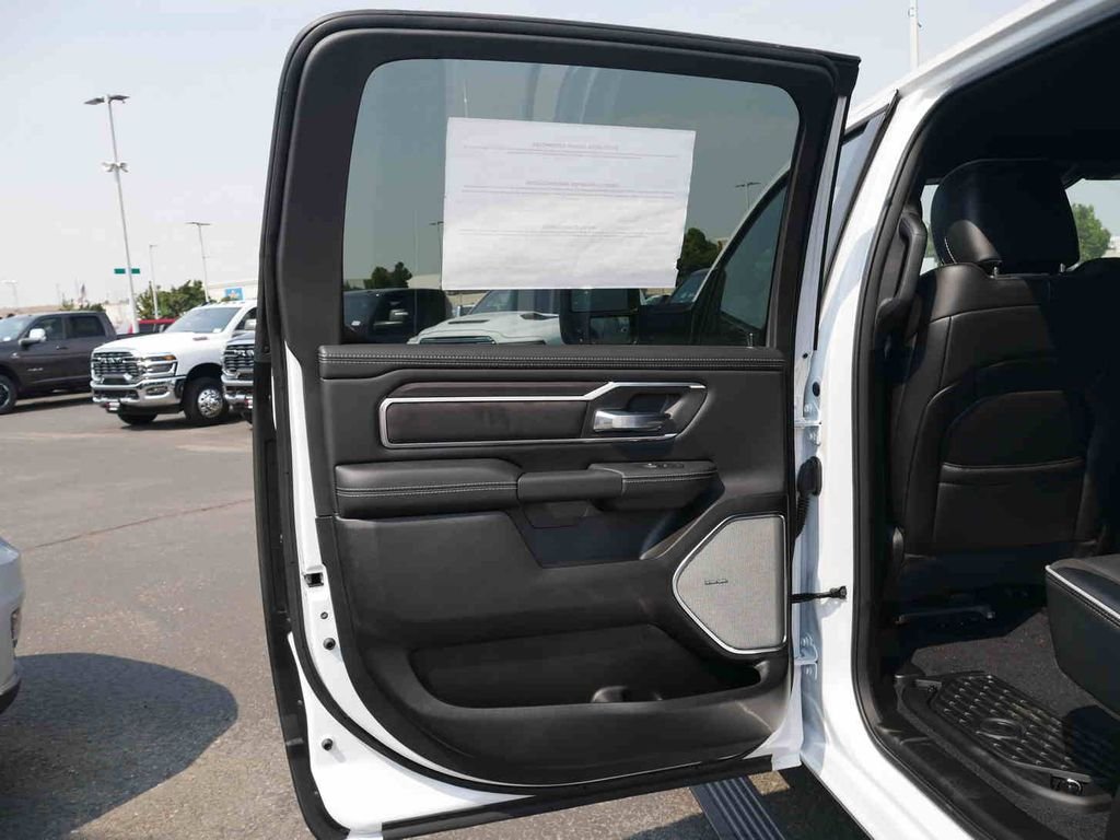 2026 RAM 1500 Laramie - Photo 16