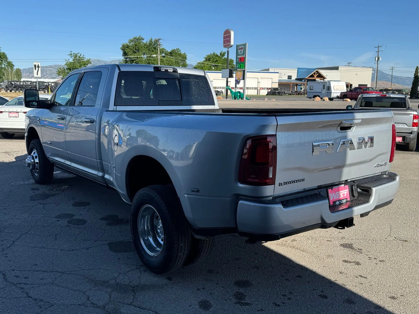 New 2026 Silver-Zynith Exterior Paint RAM Laramie image 11