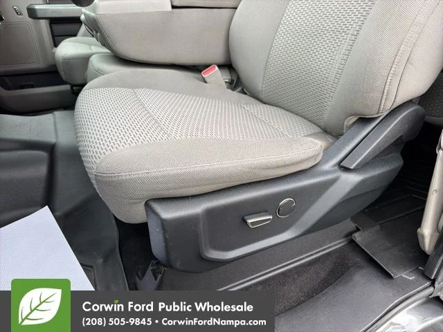 Used 2016 Gray Ford XLT image 26