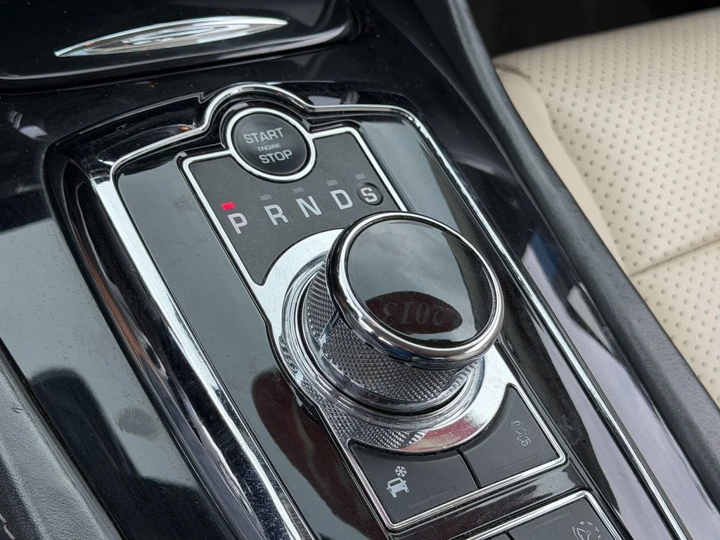 Used 2013 Blue Jaguar Base image 22