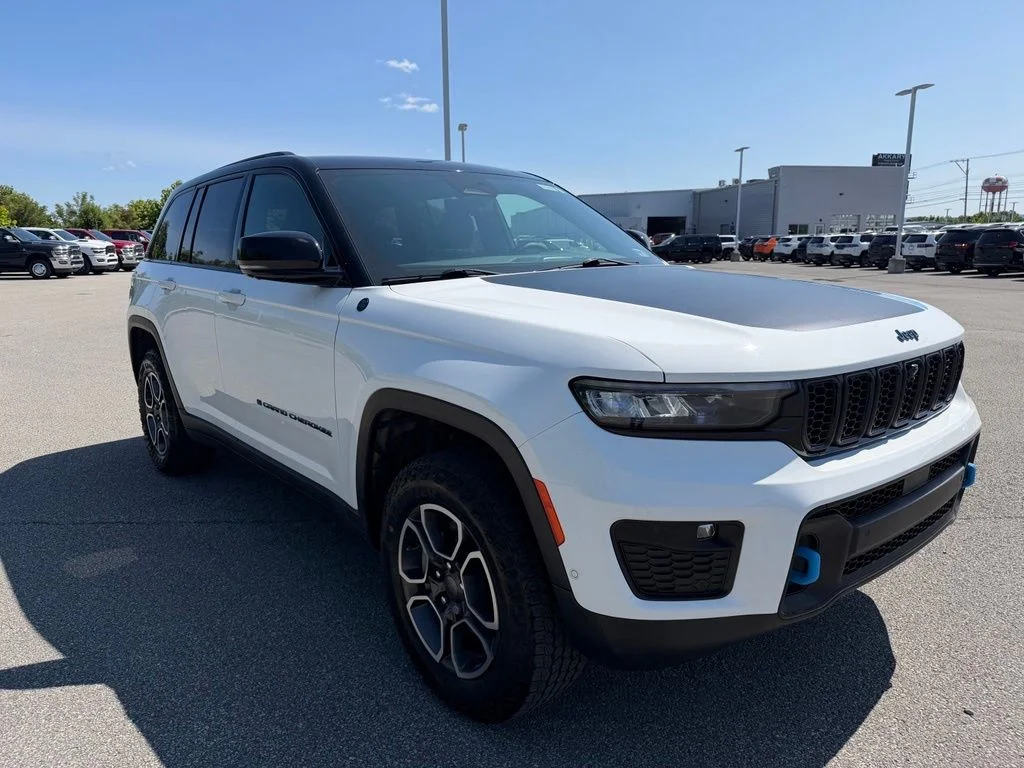 Certified Used 2023 White Jeep Trailhawk 4xe image 7