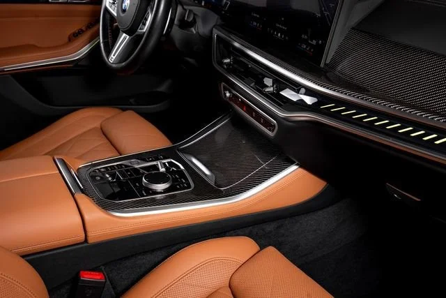 Used 2025 Black Sapphire Metallic BMW M60i image 51