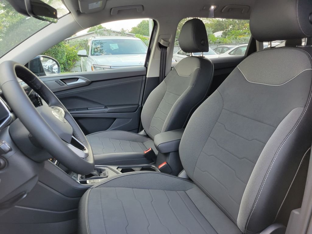 New 2026 Black Volkswagen 1.5T SE Black image 12
