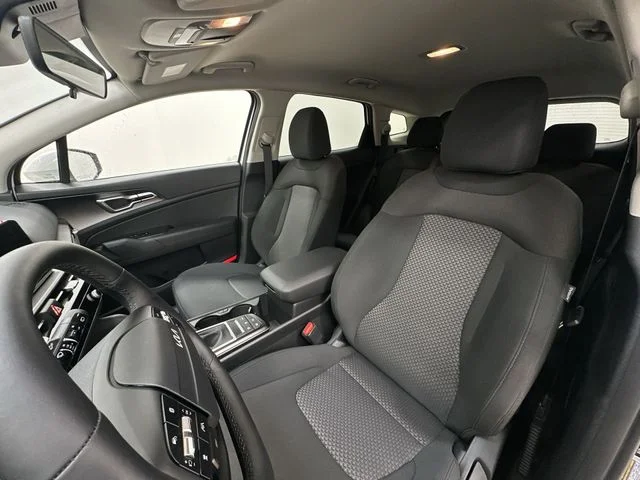 New 2026 Snow White Pearl Kia LX image 14