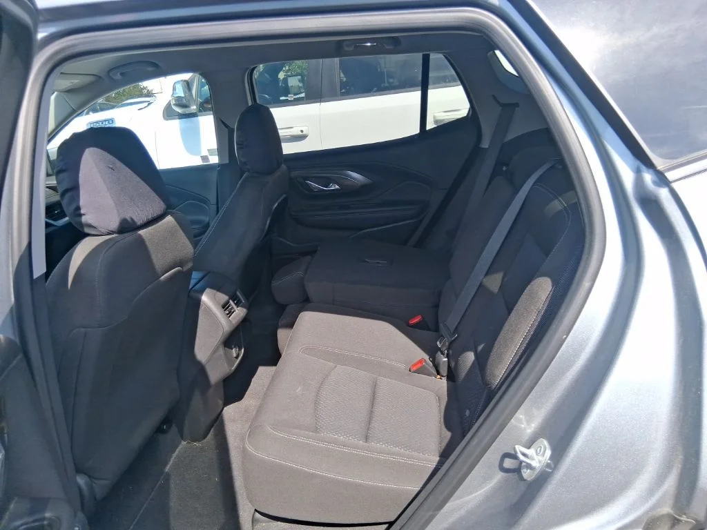 Used 2023 Silver GMC SLE image 16