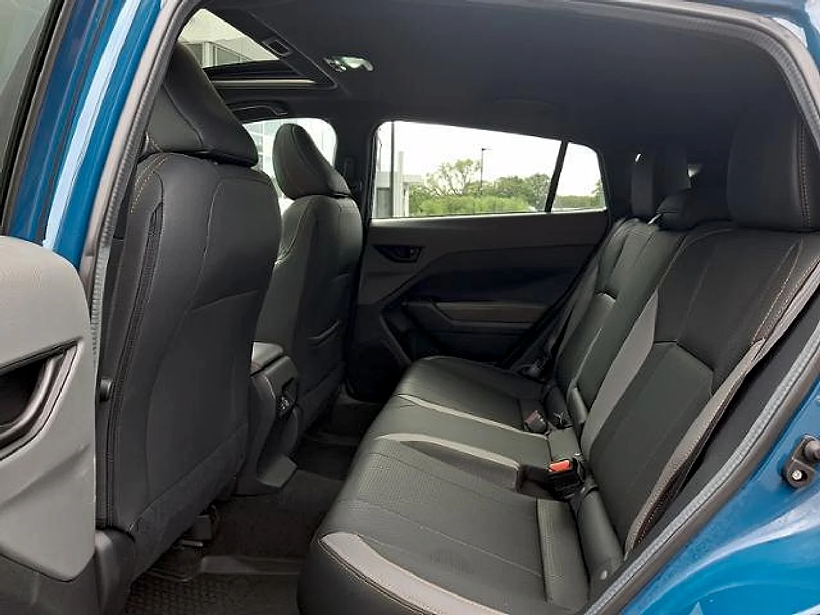 Used 2024 Geyser Blue Pearl Subaru Wilderness image 11
