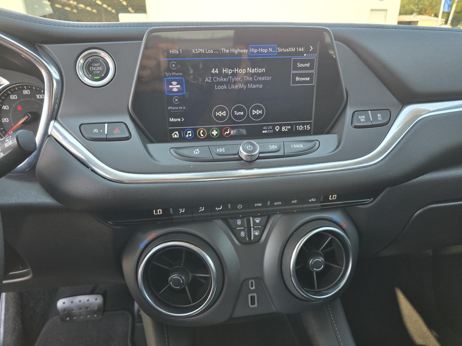 Used 2022 BLACK Chevrolet LT image 14