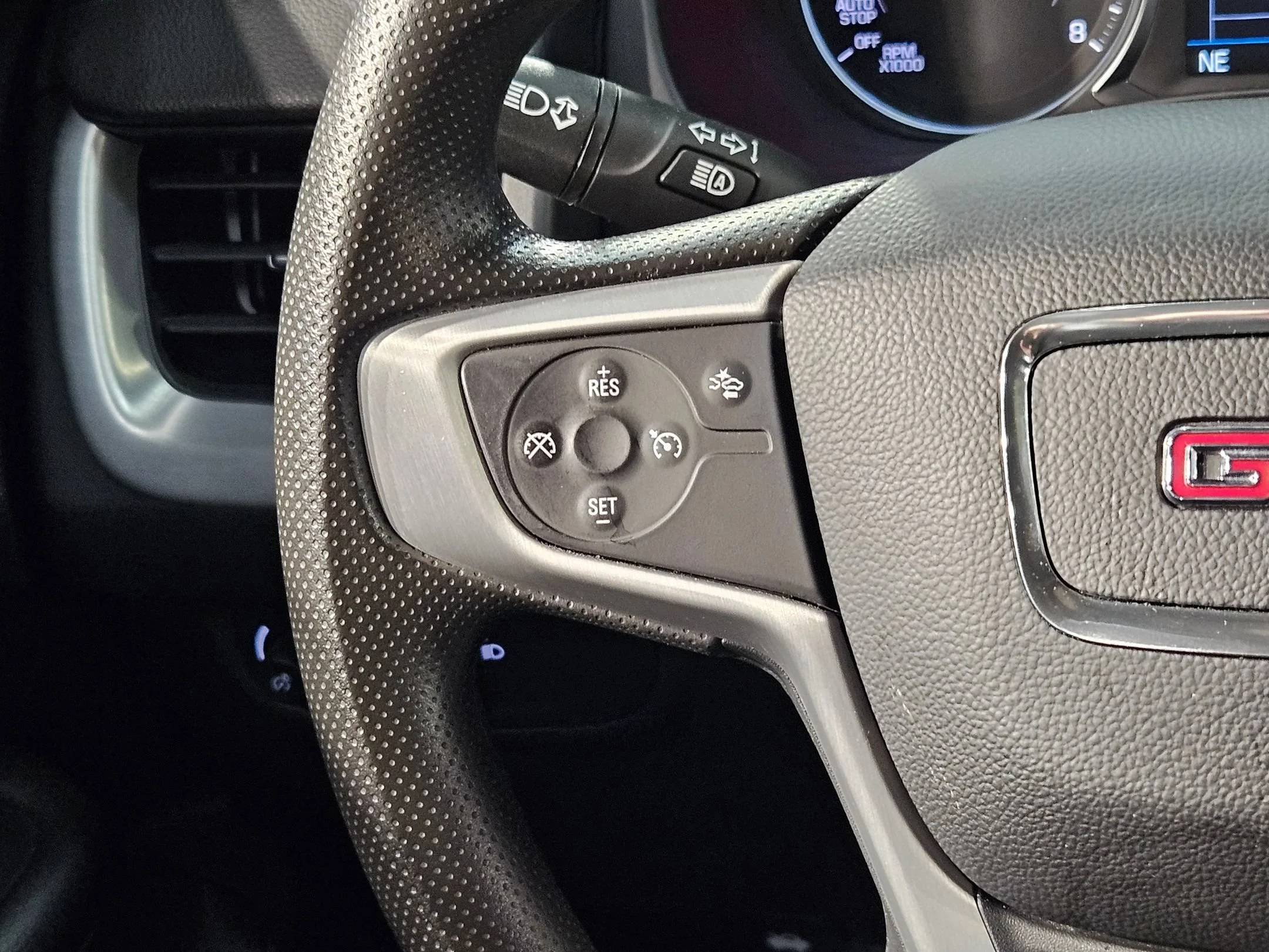 Used 2024 Summit White GMC SLE image 26
