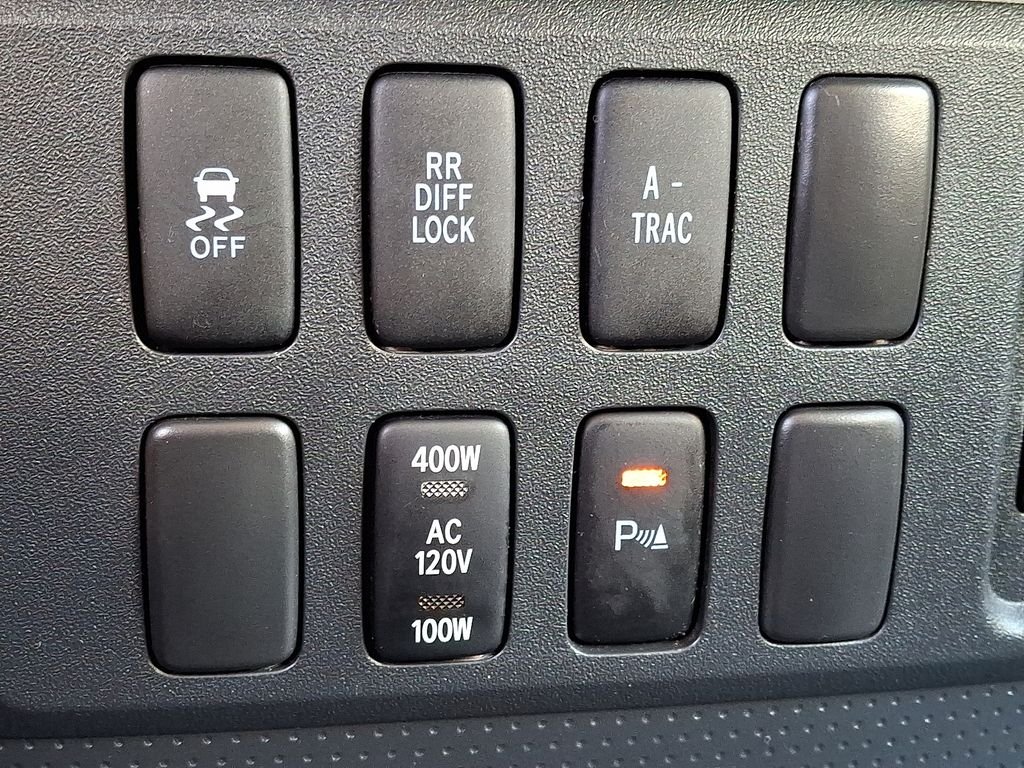 Used 2014 Black Toyota Base image 25