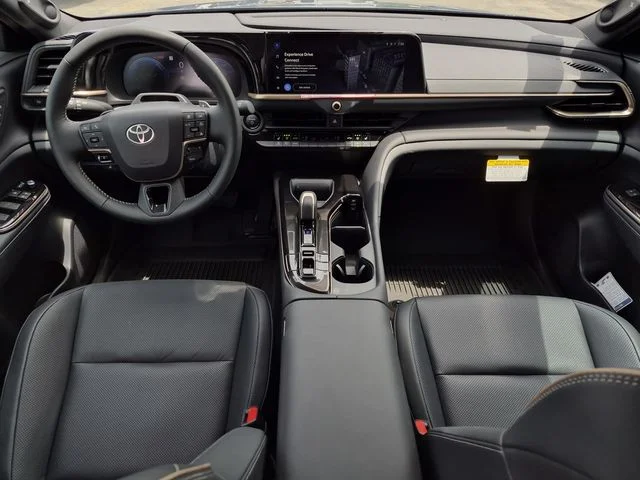 2026 Toyota Crown Signia Limited - Photo 19