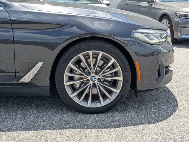 2022 BMW 5 Series 530i - Photo 10