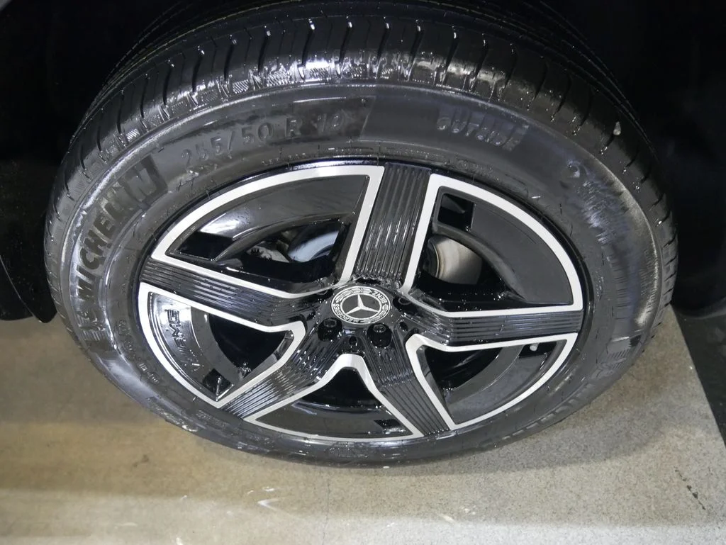 New 2026 Black Mercedes-Benz GLC 300 image 60