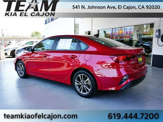 Certified Used 2022 Red Kia LXS image 7