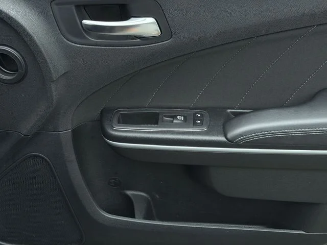 Used 2022 Purple Dodge R/T Scat Pack image 37