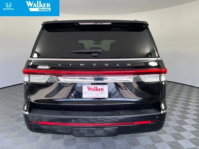 Used 2024 Black Lincoln Reserve image 6