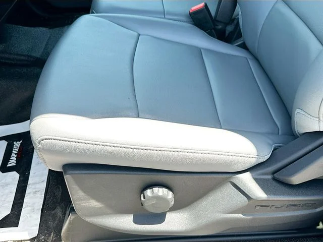 New 2025 Oxford White Ford XL KNAPHEIDE 11