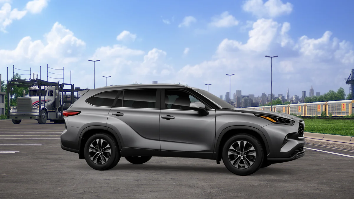 New 2026 Heavy Metal Toyota XLE image 13