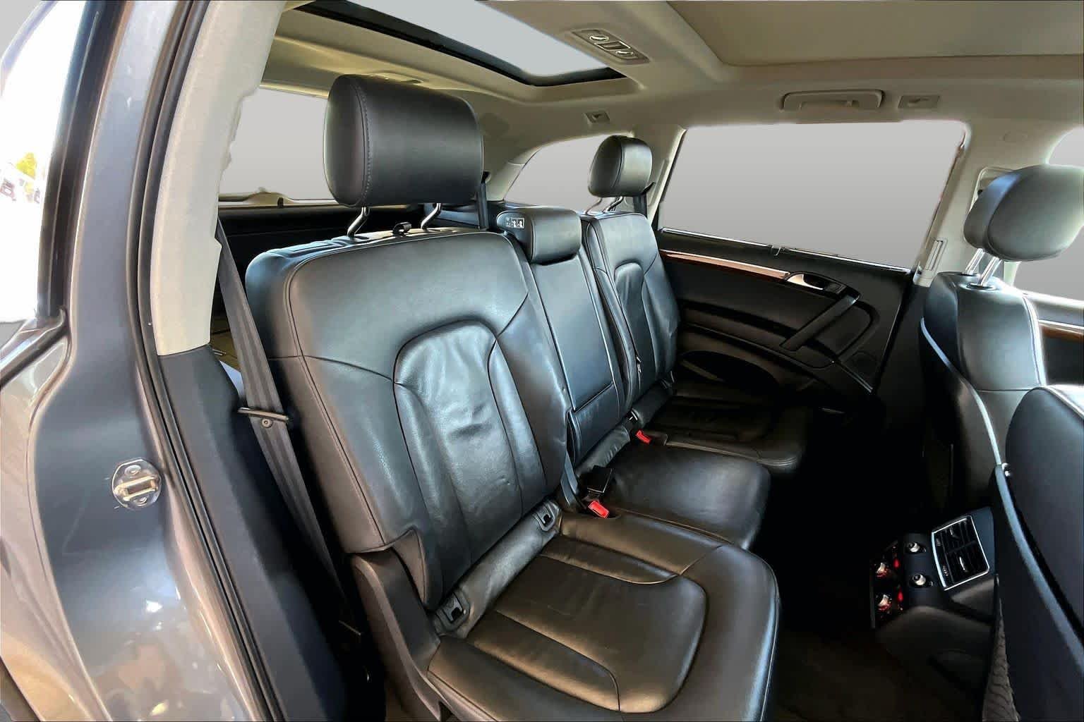 Used 2010 Graphite Gray Metallic Audi 3.6L Premium Plus image 19