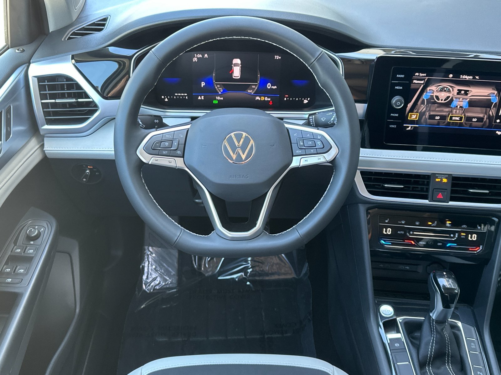 New 2026 Pure White Volkswagen SE image 12