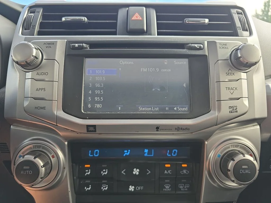 2015 Toyota 4Runner Limited - Photo 13