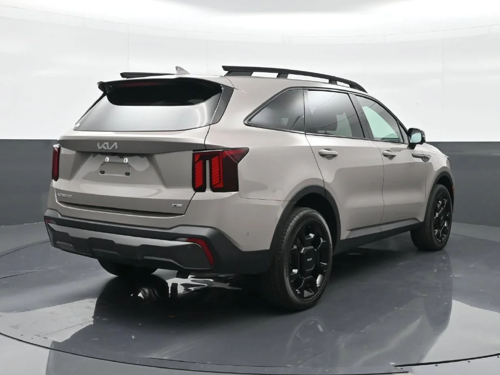 Used 2024 Brown Kia X-Line SX image 13