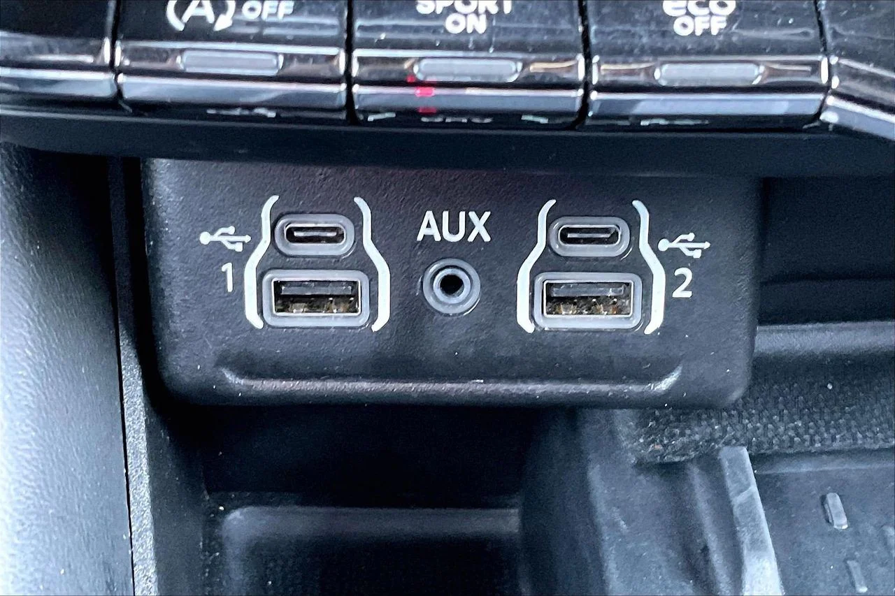 Certified Used 2025  Dodge GT Plus image 18