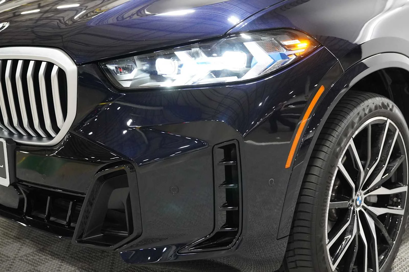 Certified Used 2026 Carbon Black Metallic BMW sDrive40i image 7