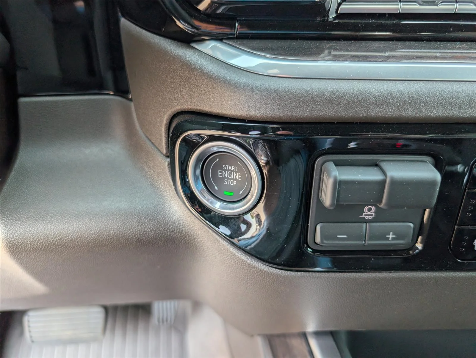 New 2026 Sterling Gray Metallic Chevrolet LTZ image 18