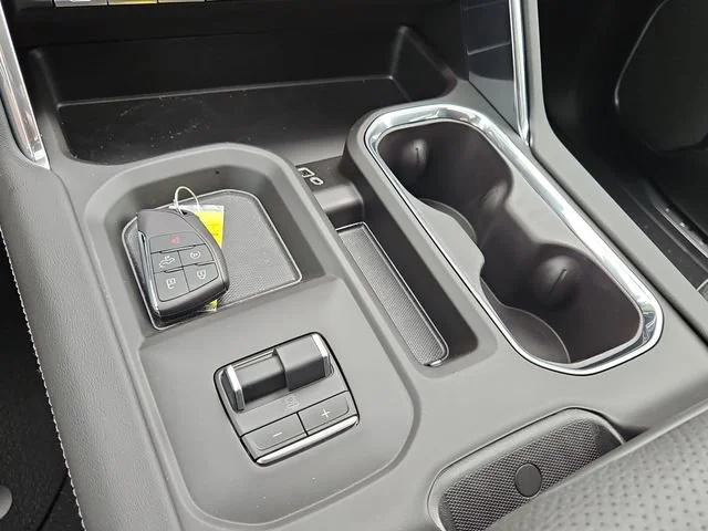 2026 GMC Sierra 3500HD Denali - Photo 25