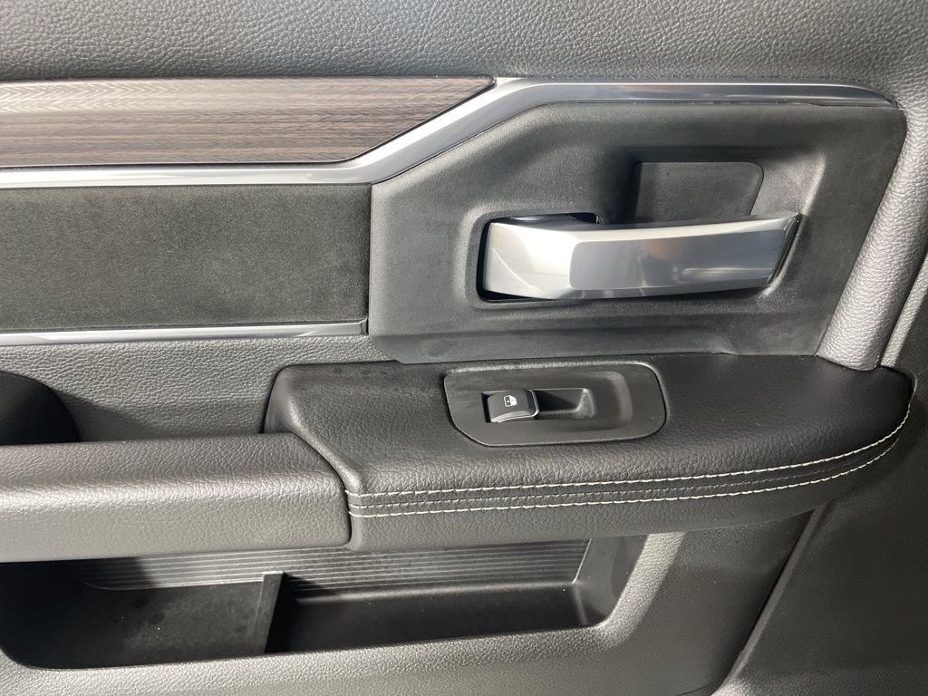 New 2026 Silver-Zynith Exterior Paint RAM Laramie image 38