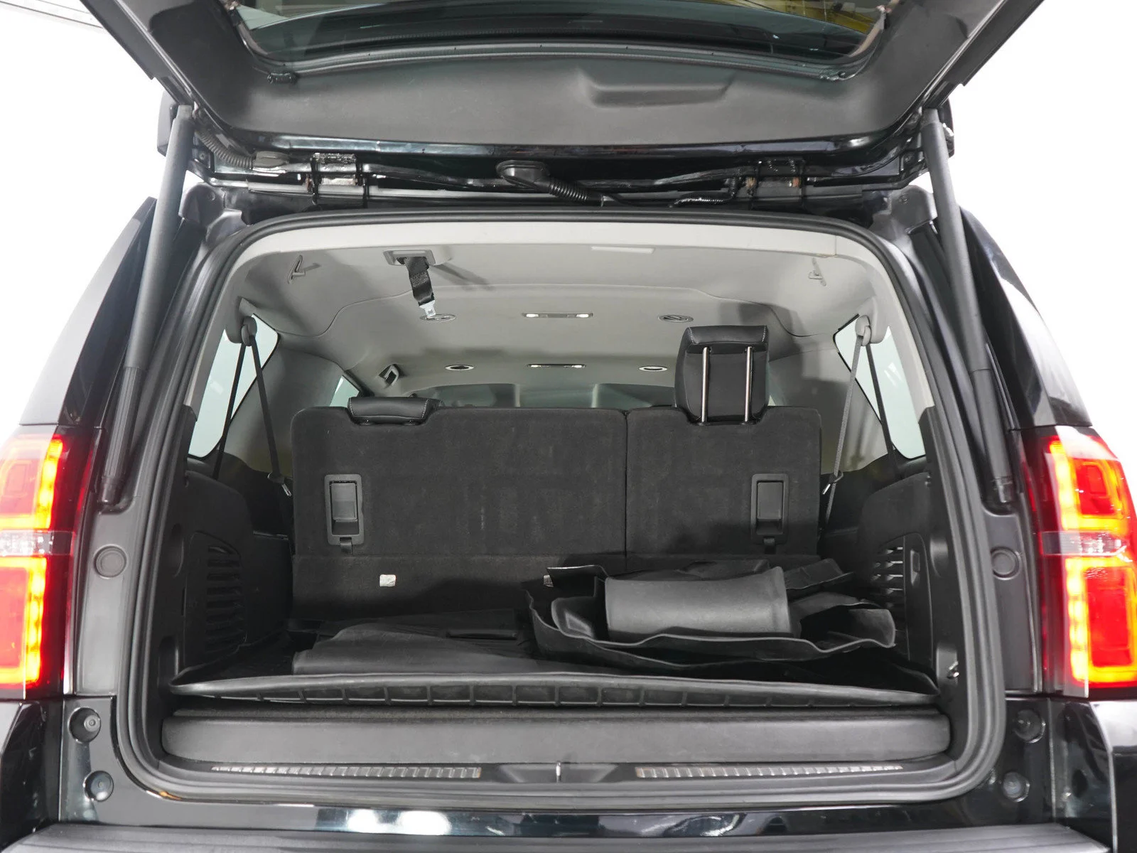 Used 2020 Black Chevrolet LT image 17