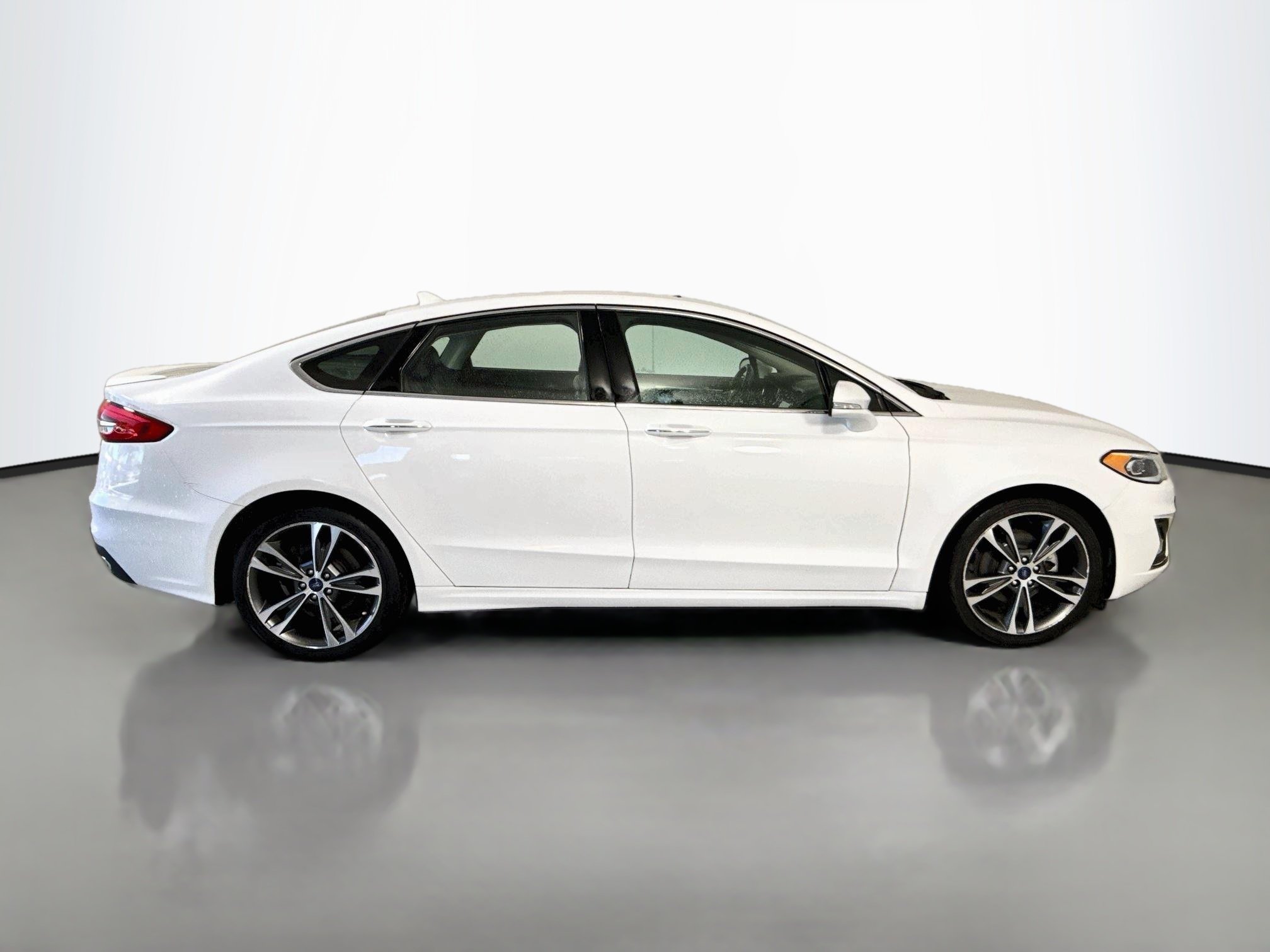 Used 2020 Oxford White Ford Titanium image 8