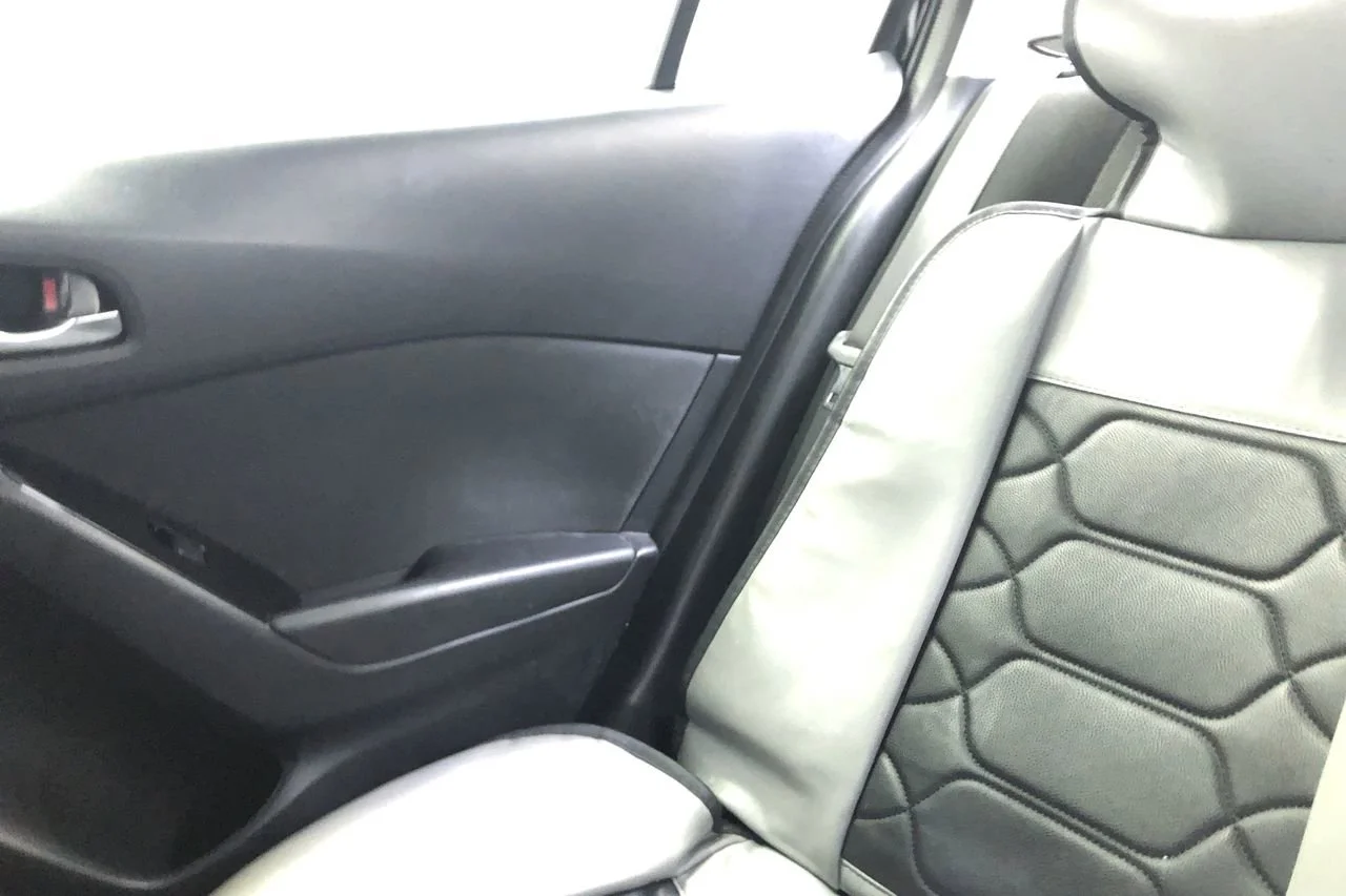 Used 2018 Jet Black Mazda Sport image 13