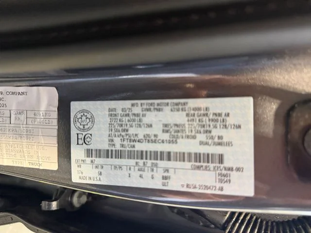 Certified Used 2025  Ford Lariat image 24