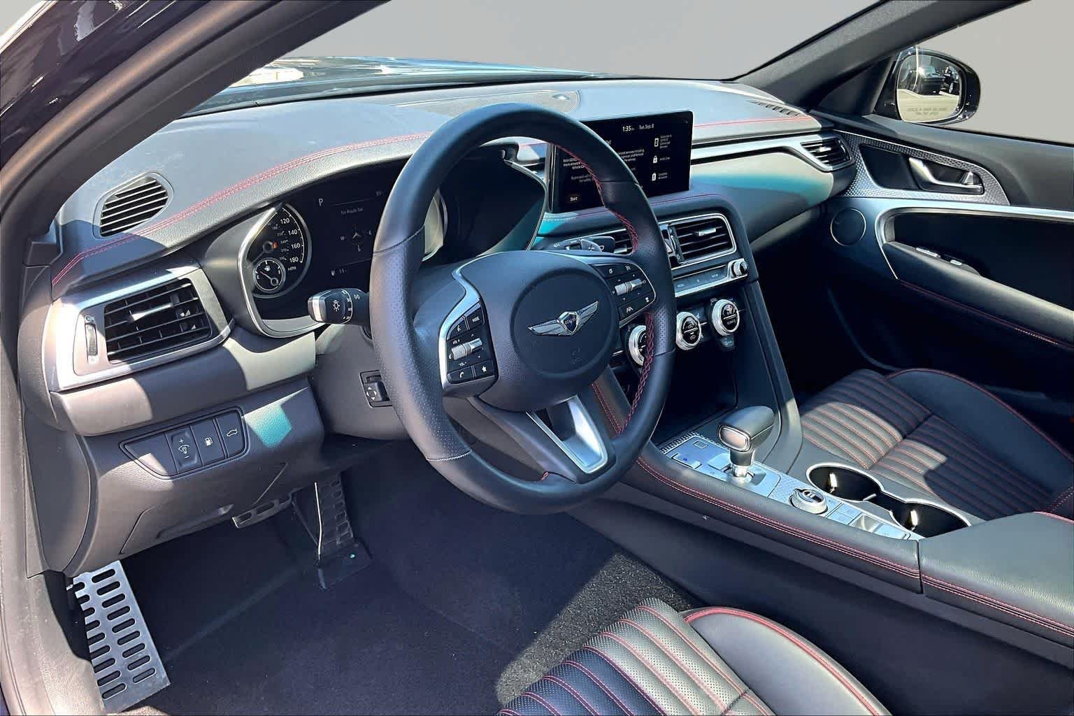 Used 2023 Capri Blue Genesis 2.0T image 18