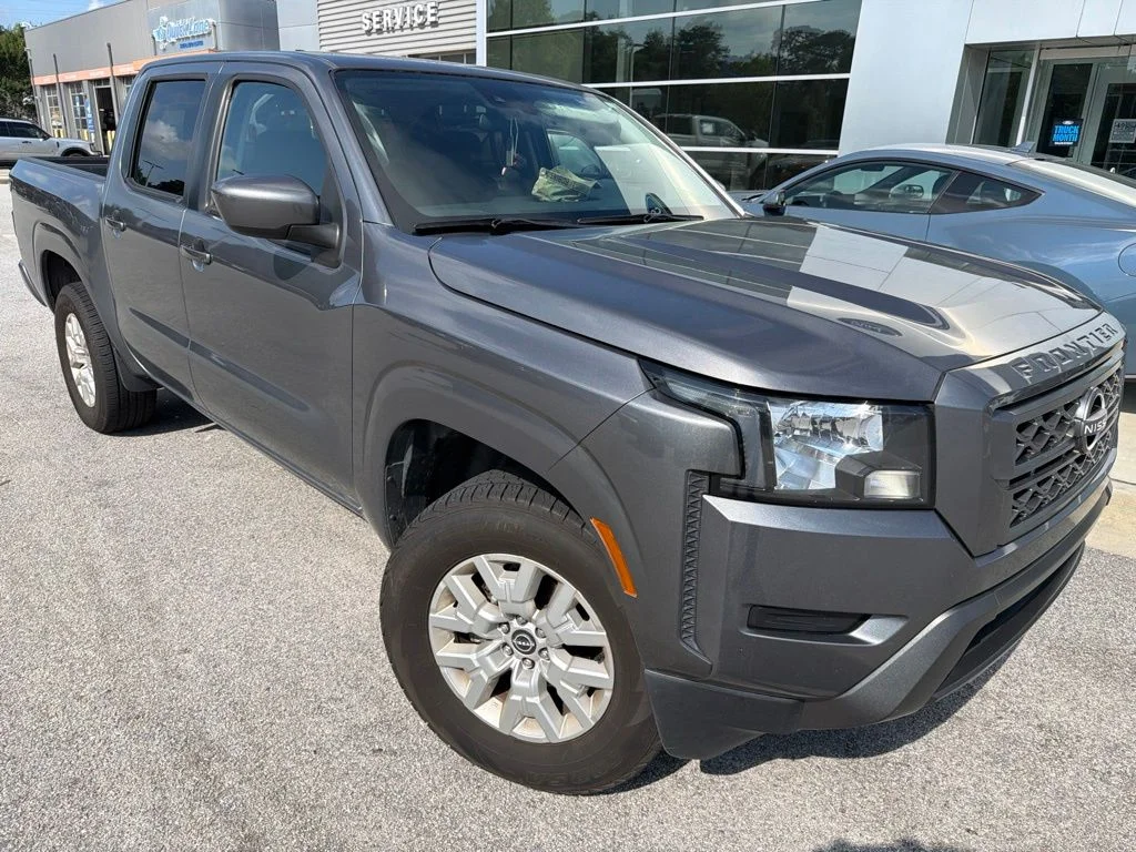 Used 2022 Gray Nissan SV image 1