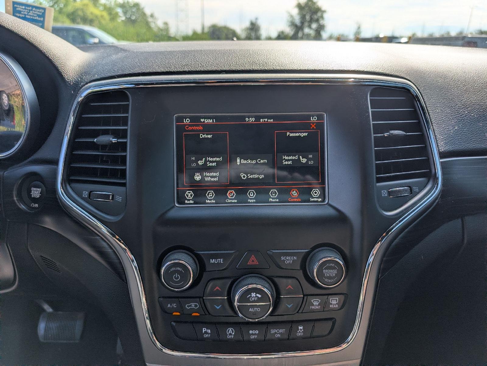 Used 2019 Bright White Clearcoat Jeep Laredo E image 15