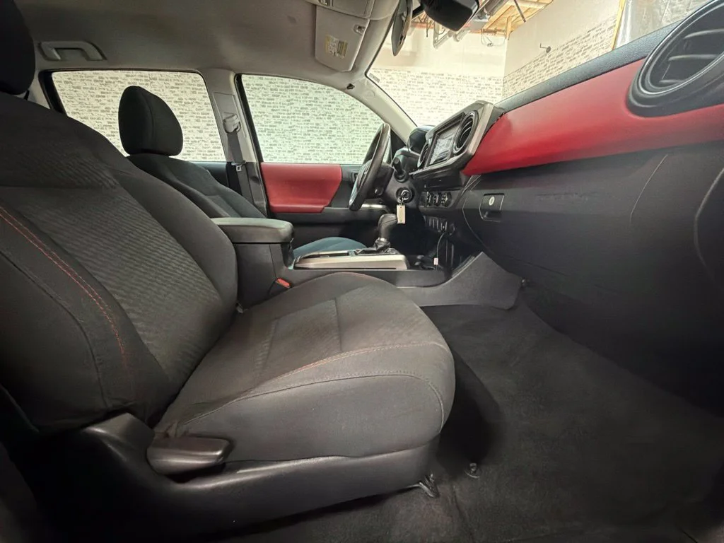 Used 2021 Midnight Black Metallic Toyota SR5 image 11