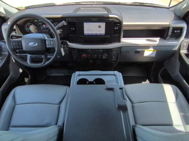 New 2026 Oxford White Ford F-350® XL image 15