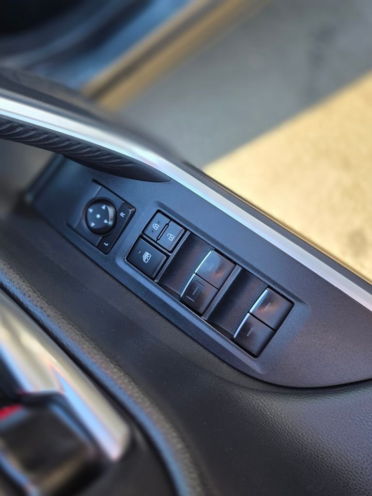 2022 Toyota RAV4 Limited - Photo 22