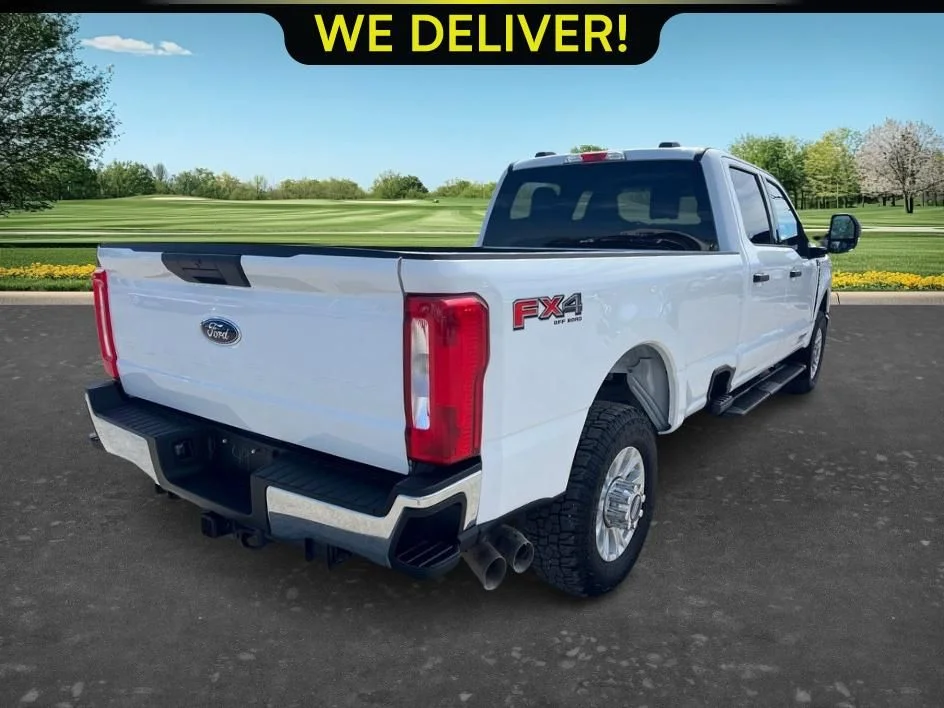 Used 2023 White Ford XLT image 5