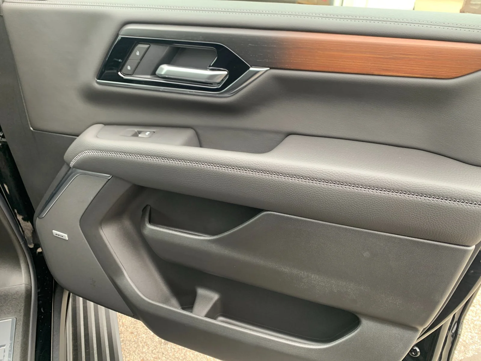 2026 GMC Yukon Denali - Photo 19