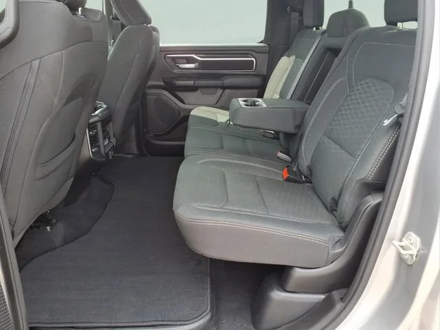 Used 2025  Ram Big Horn image 21