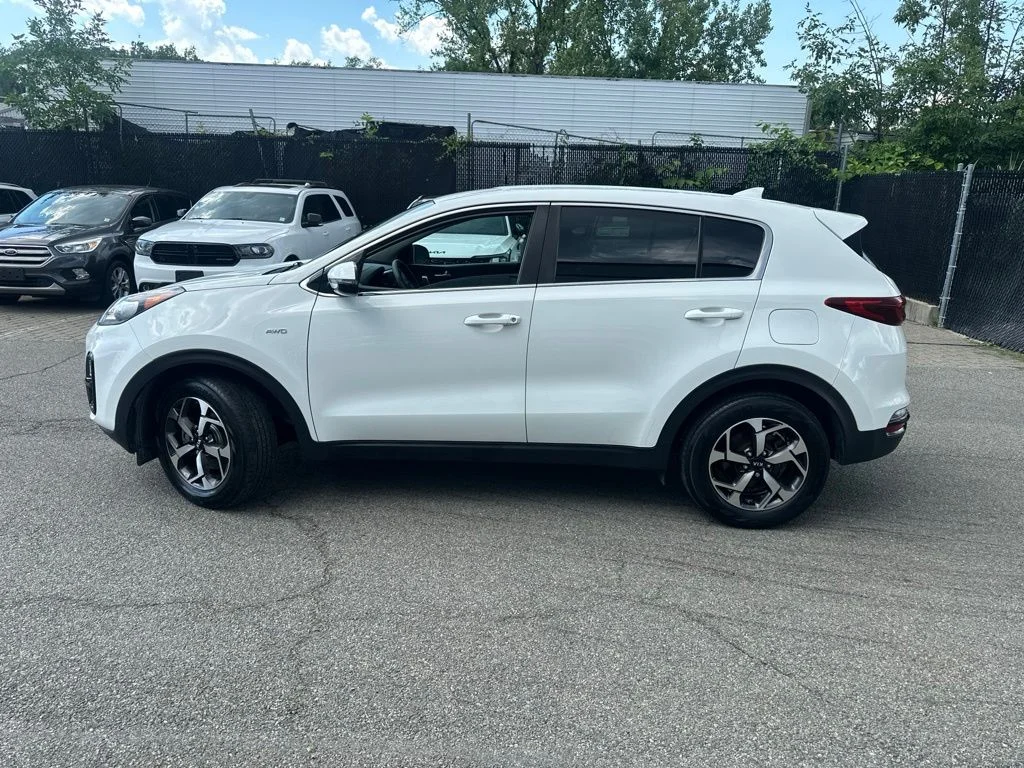 Used 2020 White Kia LX image 3