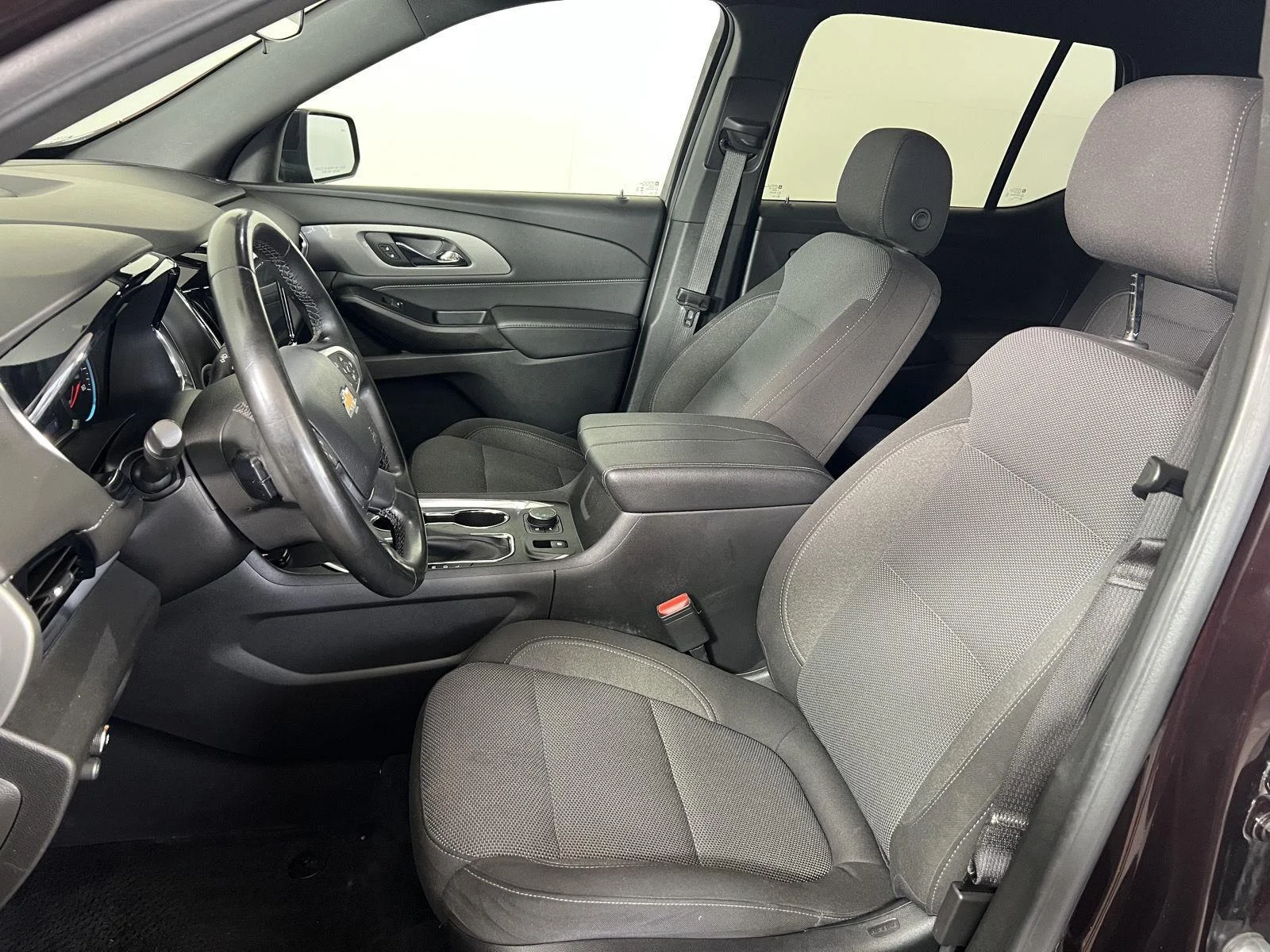 Used 2023 Black Cherry Metallic Chevrolet LT Cloth image 5