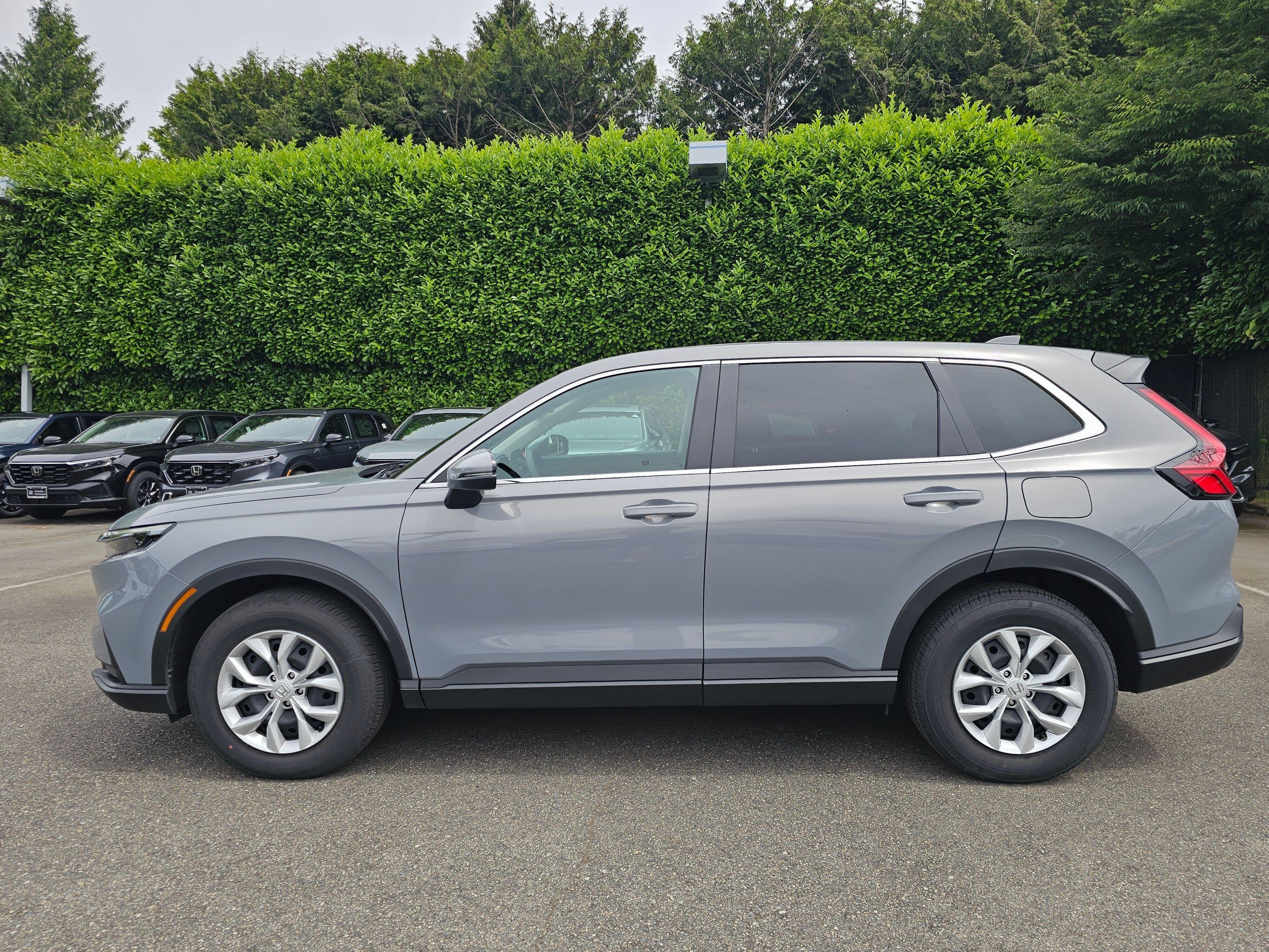 Certified Used 2025 Urban Gray Pearl Honda 1.5T AWD LX image 4