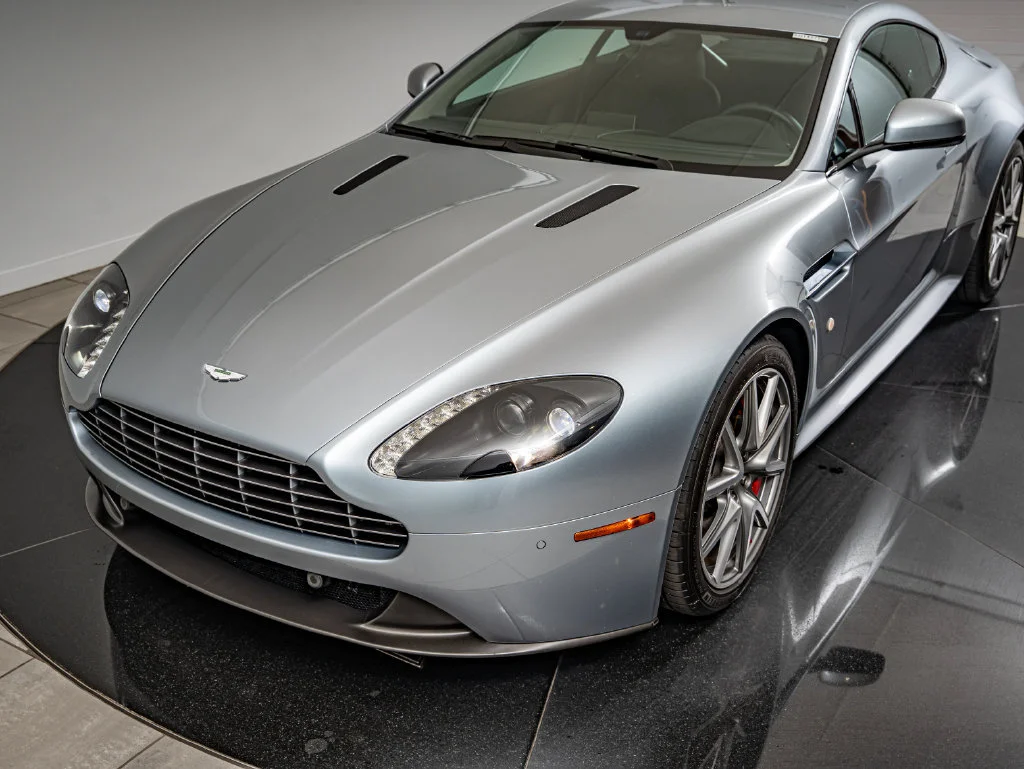 Used 2015 Skyfall Silver Aston Martin  image 13