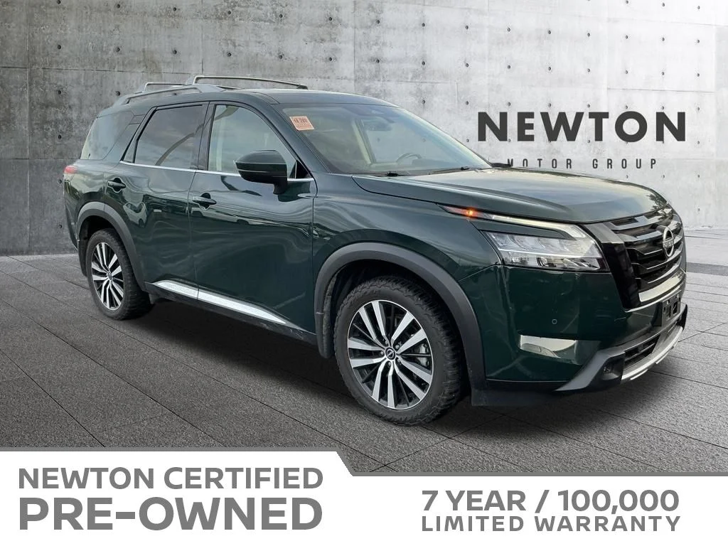 2023 Nissan Pathfinder Platinum 4WD's photo