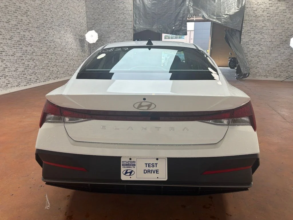 New 2026 Serenity White Hyundai SE image 6