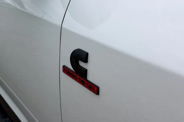 New 2026 Bright White Clear-Coat Exterior Paint RAM Tradesman image 7